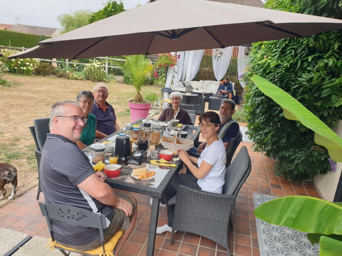 Les Epinettes Chambres D'Hotes Crevecoeur-le-Grand Exterior foto